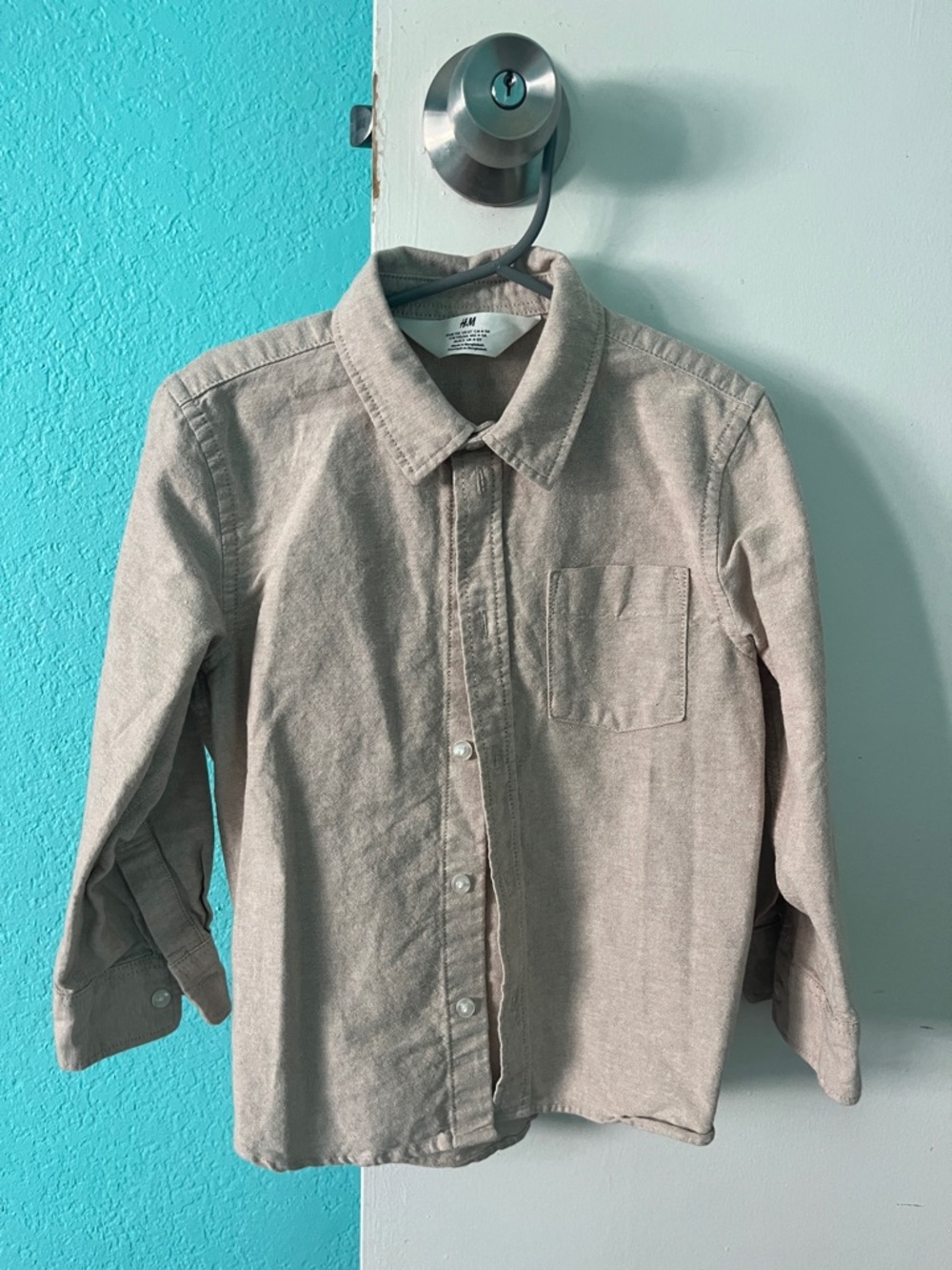 H&M Men's Button-Down Shirt in Light Beige